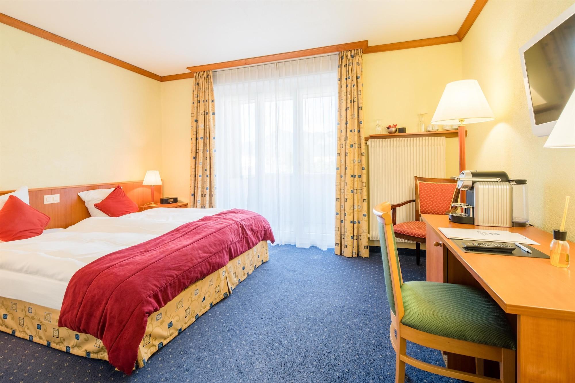 Hotel Rallye & Entrees Aux Bains De La Gruyere Bulle Bagian luar foto