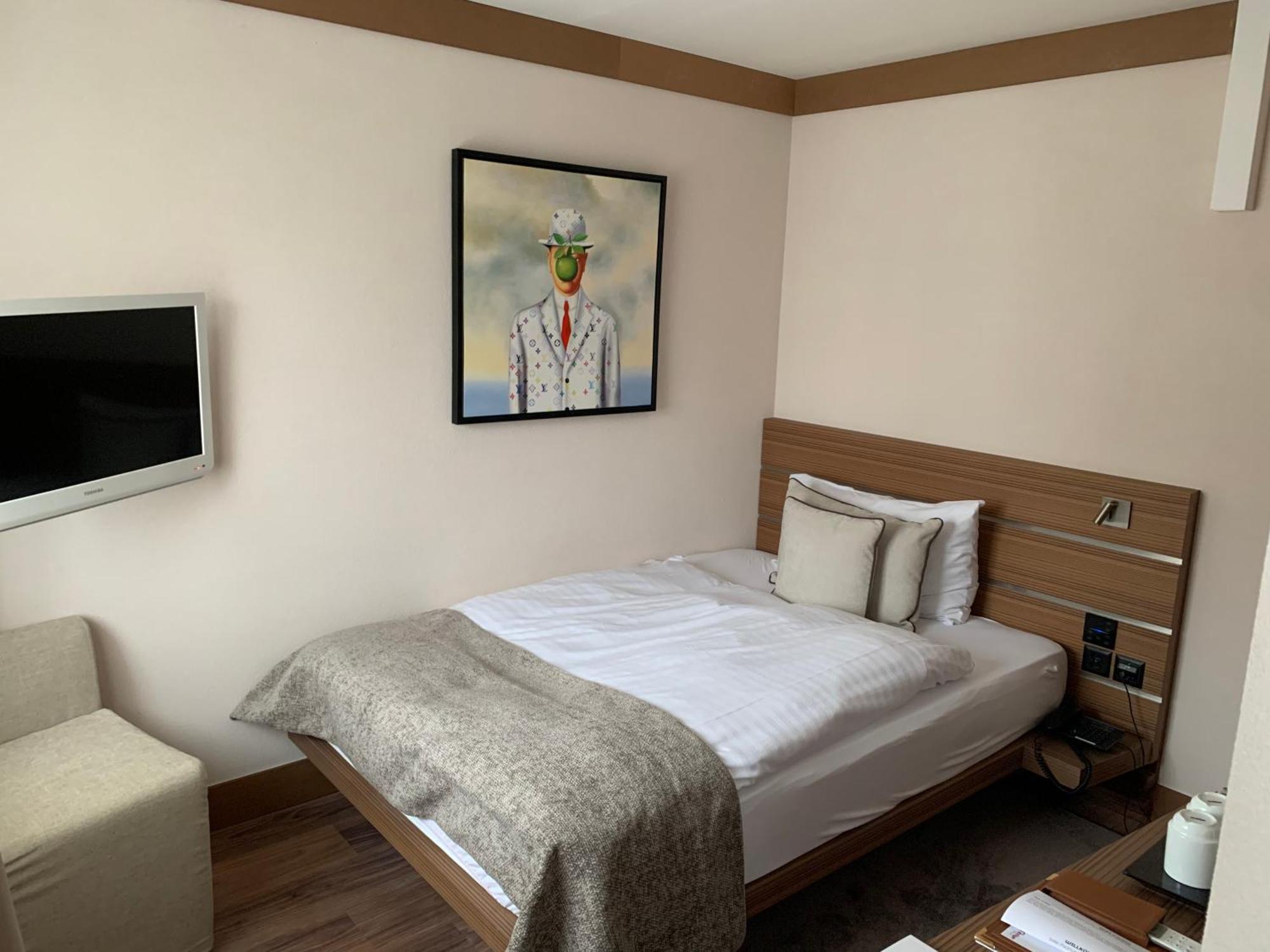 Hotel Rallye & Entrees Aux Bains De La Gruyere Bulle Bagian luar foto